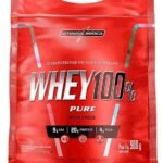 Integralmédica - Whey Protein Concentrado Morango 100% Pure - 21g de Proteína por Scoop, Suplementação Alimentar Pós-Treino, Fórmula Enriquecida com BCAAs - Pouch 900g